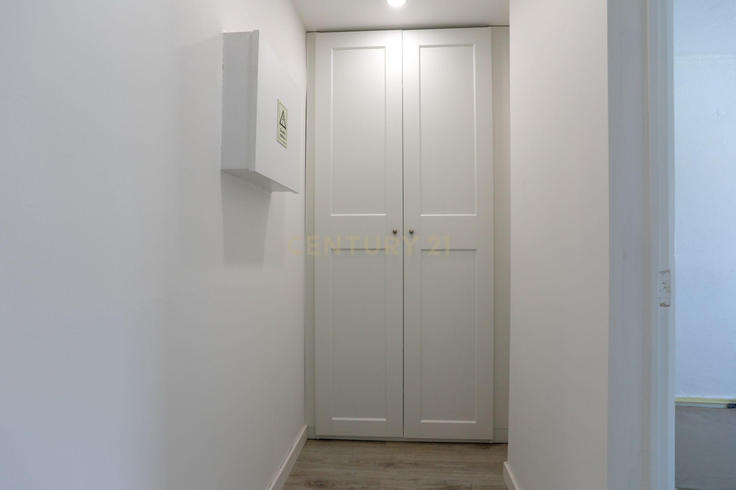 Fotografia 9 de Apartamento T2 com arrecadação em Peniche