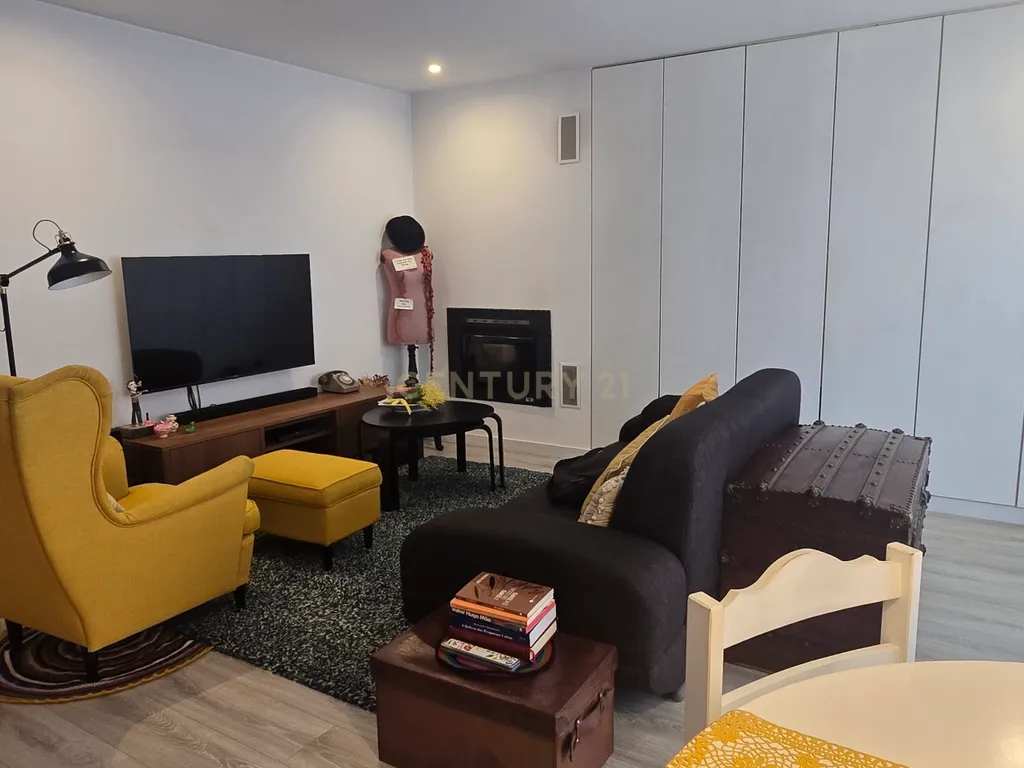 Apartamento T2 com Vista Mar em Apulia - Image 1