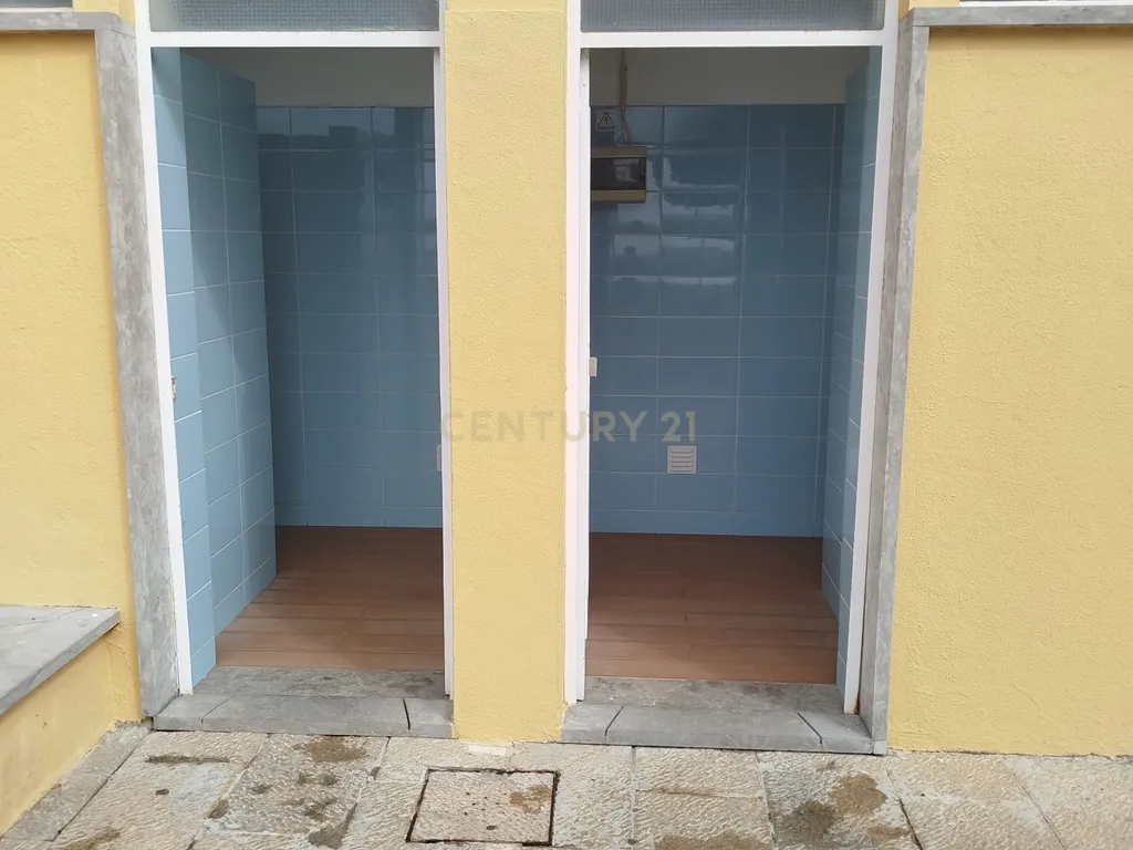 Apartamento T2 Mobilado com Vista Mar e parqueamento 1 carro - Image 31