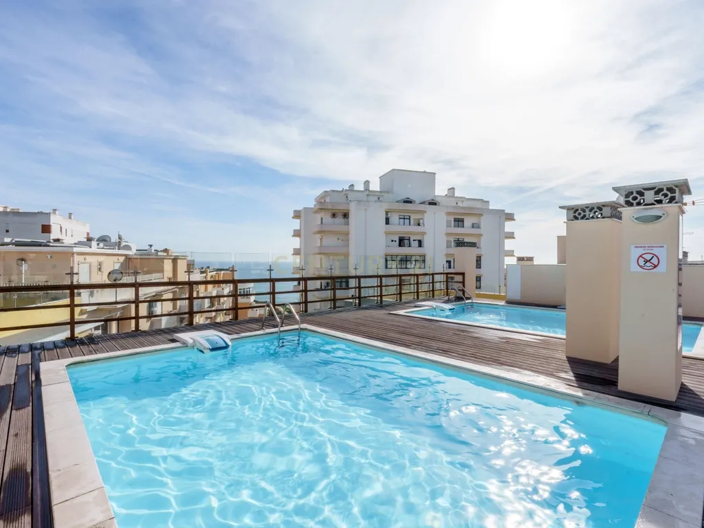 Apartamento T1 | Vista mar | Piscina | Estacionamento | Praia 100mt | Armação de Pera | Algarve - Image 26
