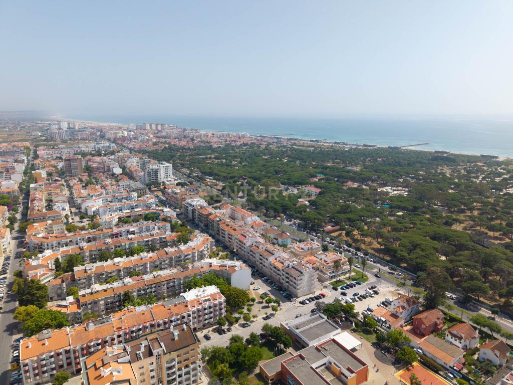 Apartamento Duplex T3 perto do mar na Caparica — Conforto, Elegância, Proximidade da Natureza e Estilo de Vida Descontraído - Image 70