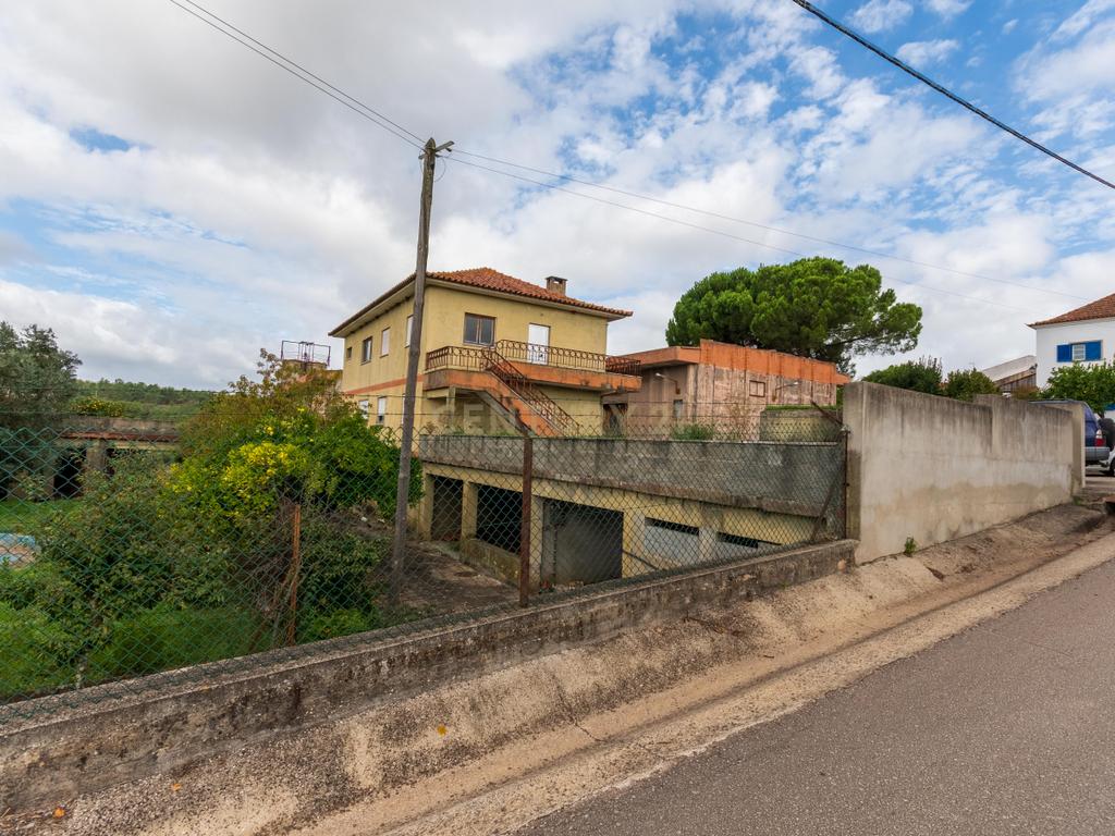 Terreno com Armazém, Moradia e Projeto pré aprovado | Excelente Oportunidade de Investimento - Image 26