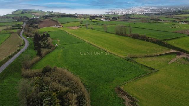 Terreno Agrícola com Vista Mar em Lagoa, São Miguel - Image 4