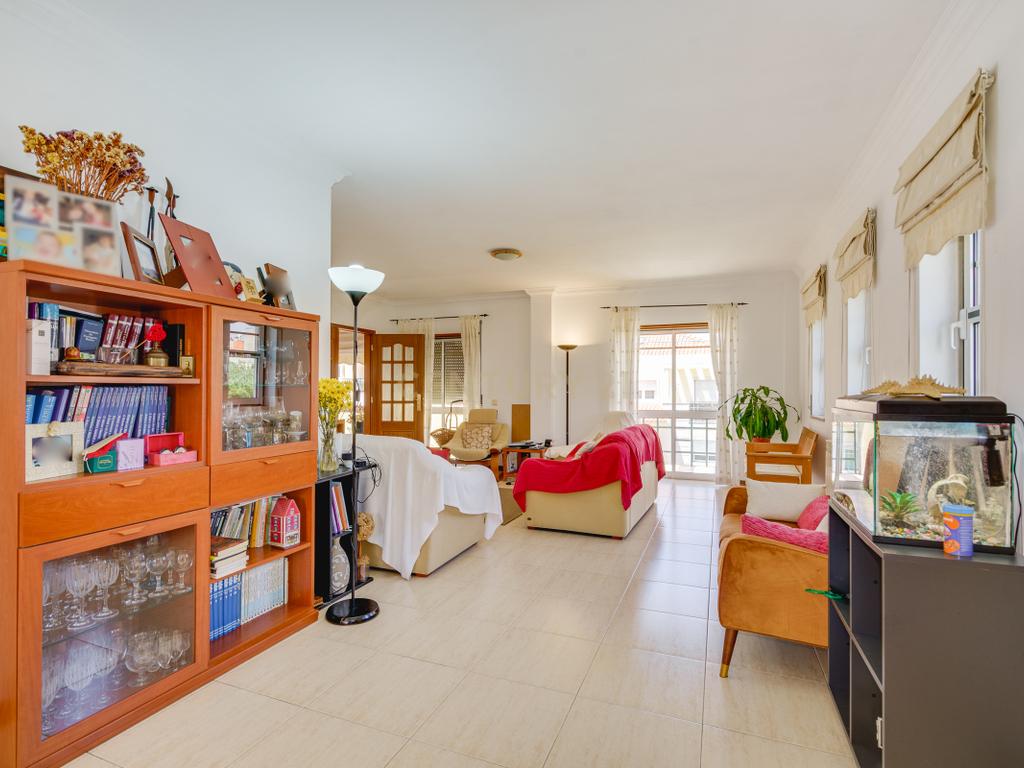 Apartamento T4 | Para Venda | Jardins da Aguilha – São Domingos de Rana | 3º Andar com elevador| 190m² | Garagem | Cascais - Image 11