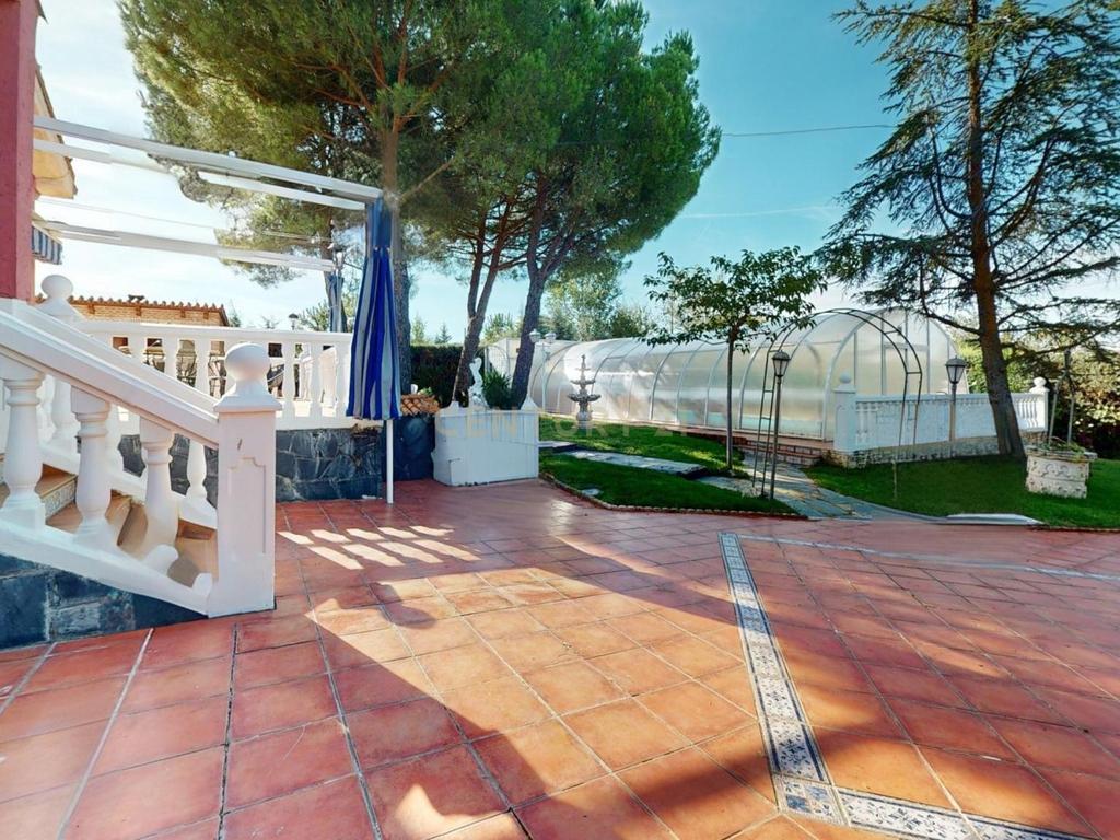 undefined - Image 7