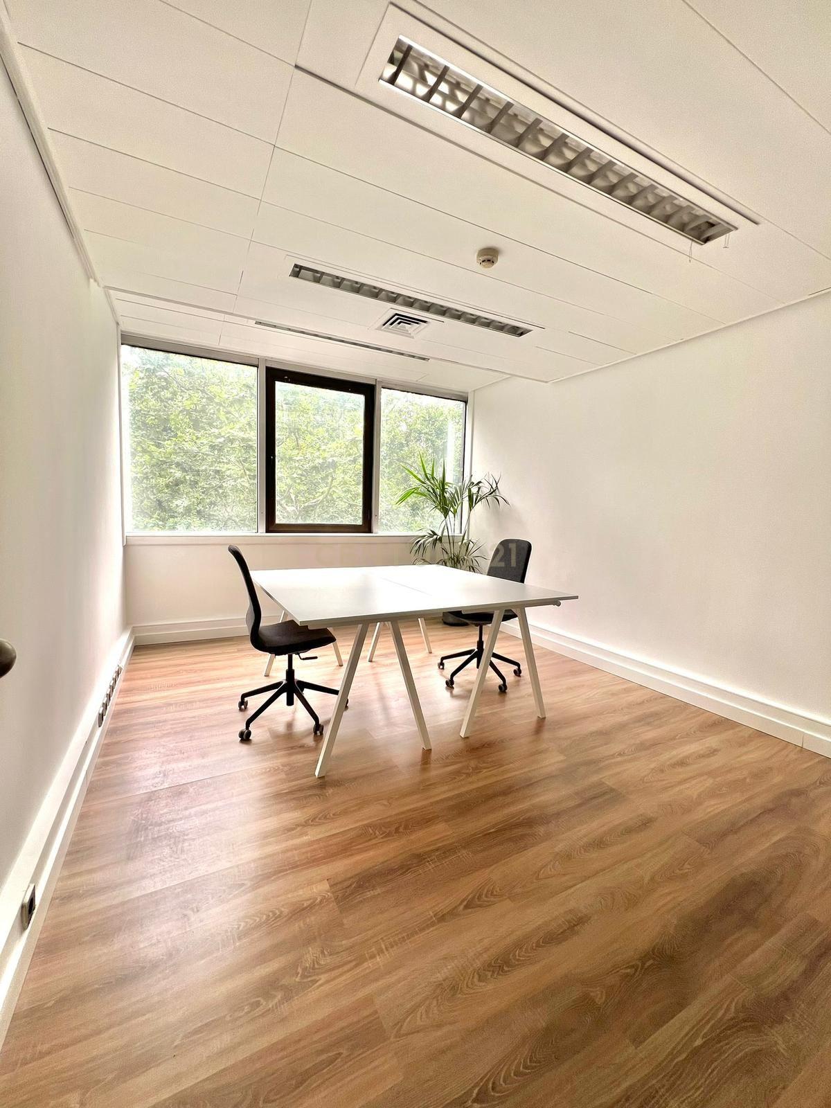 Salas de escritório para arrendamento na Av. da Liberdade, em Lisboa (entre os 13,2m2  e os 51m2 e com valores entre 1.050€ e os 2.550€/mês) - Image 6