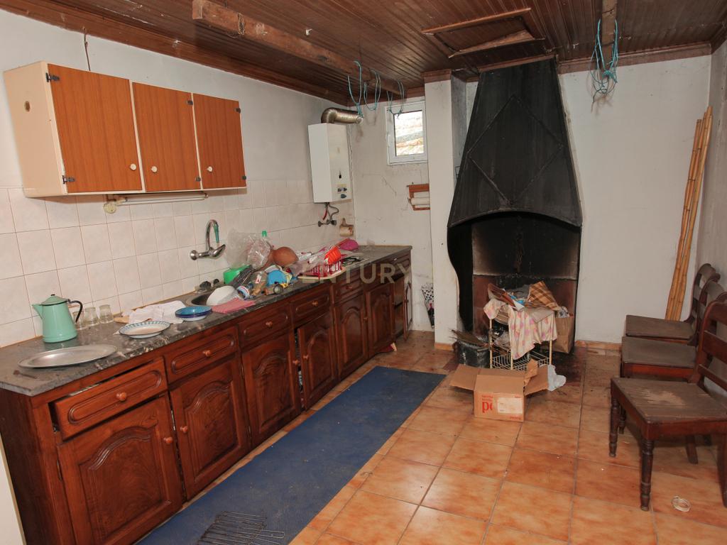 Moradia, Celeiro e Adega em Vilarelhos - Alfândega da Fé - Image 14