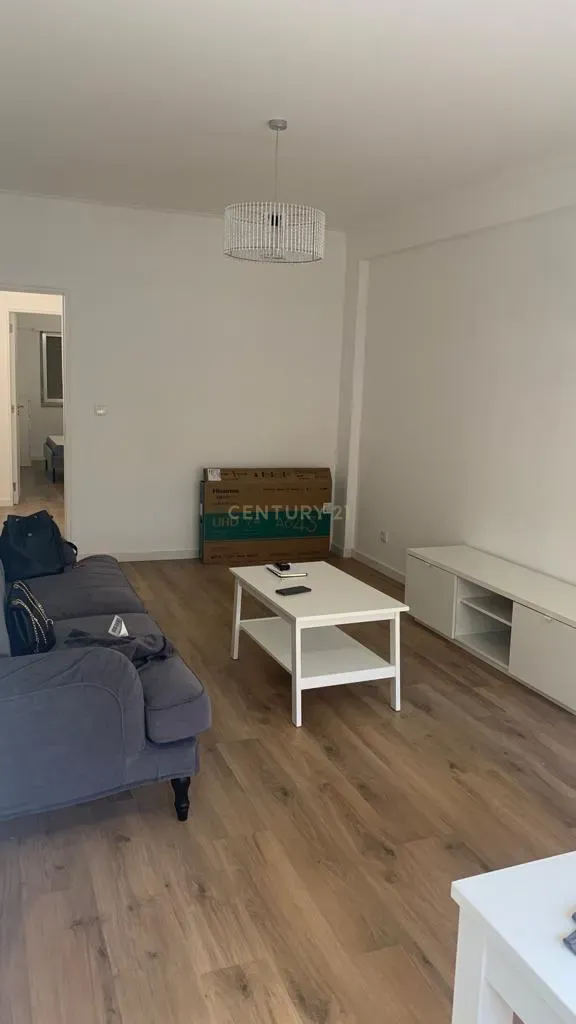 Apartamento para Investimento Metro de Alfornelos - Image 9