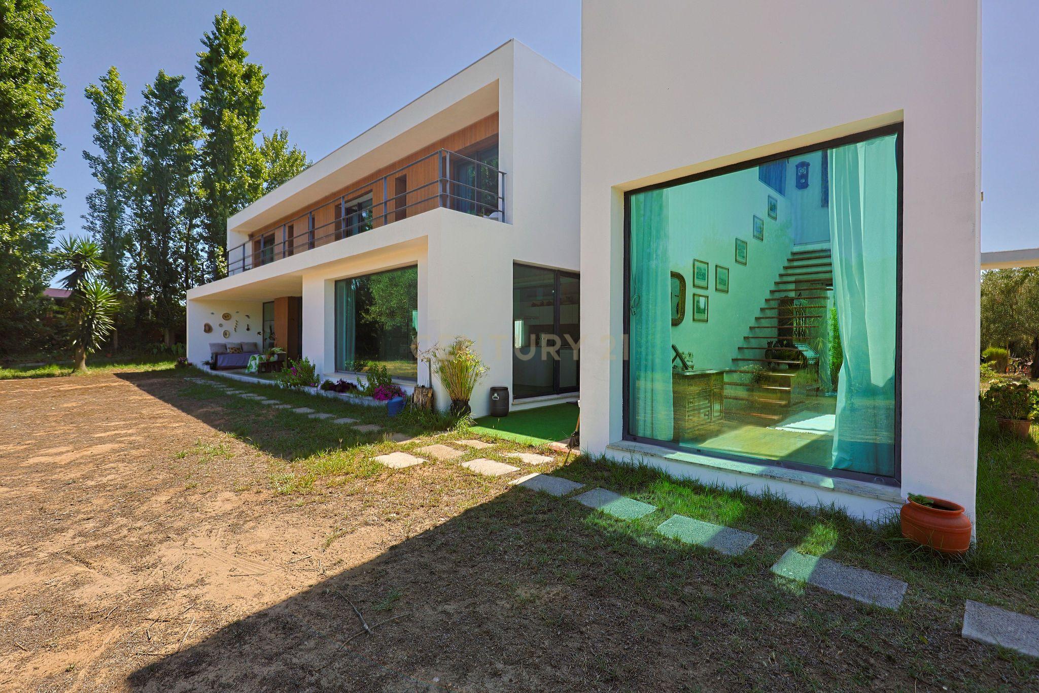 Fotografia 8 de Villa Contemporânea, inserida num lote de 9.500m2 na Quinta do Anjo, Palmela.