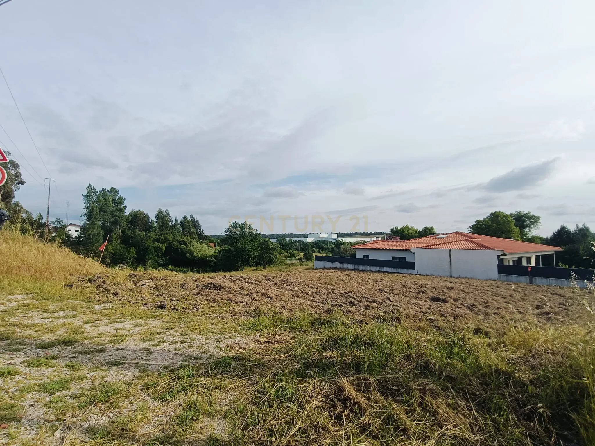 Fotografia 8 de Terreno Urbano em Oliveira do Bairro - 1048m² com Vista para Montanha