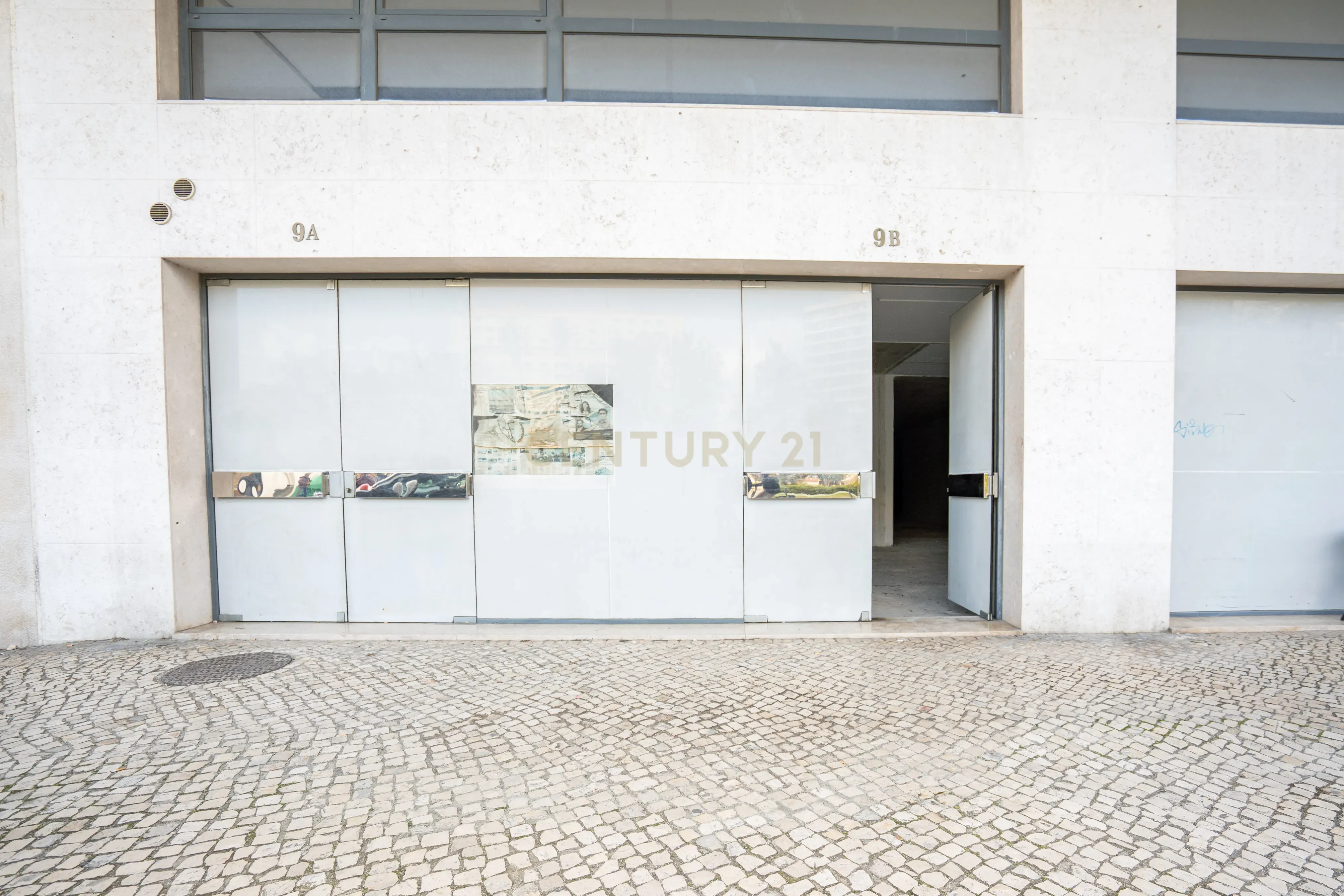Fotografia 4 de Loja 600 m² com 15 Estacionamentos | Campo Grande – Lisboa | 3.100.000€