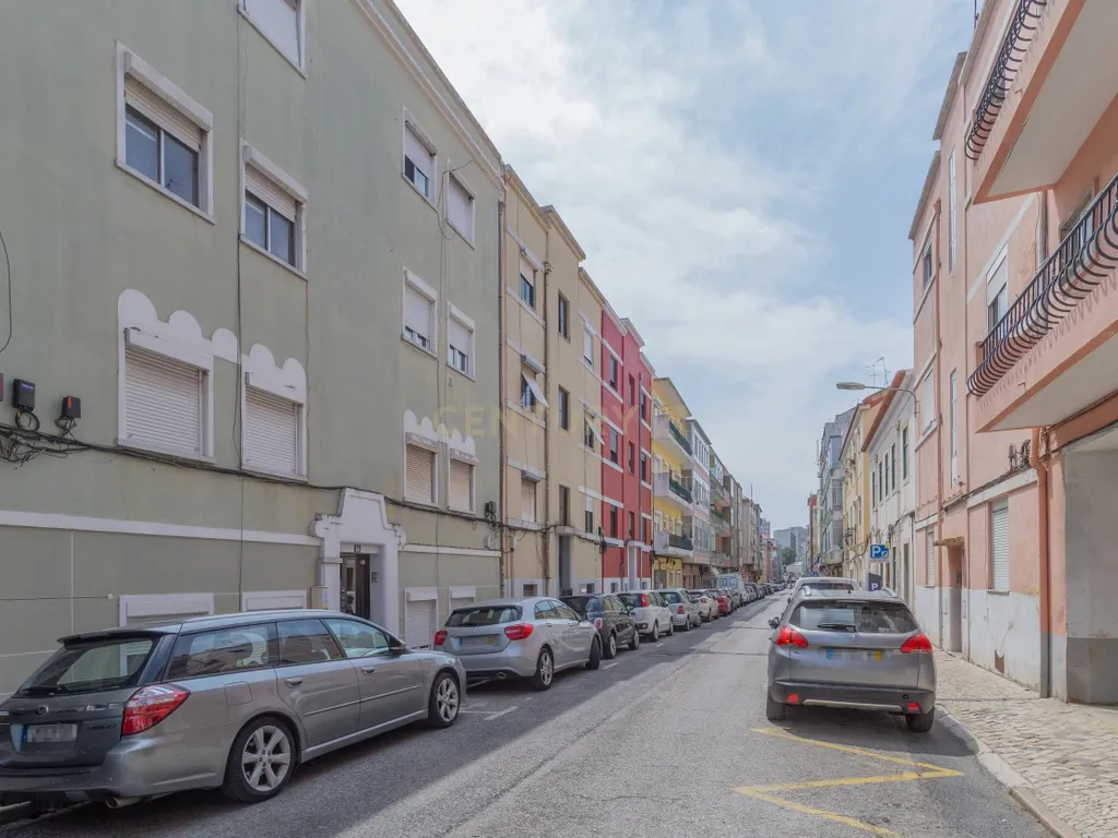 Apartamento T3 em Moscavide, Loures - Image 20