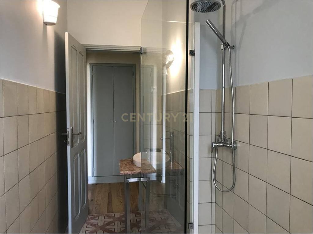 Apartamento T2+1 com Logradouro para Arrendar em Sete Rios - Image 21
