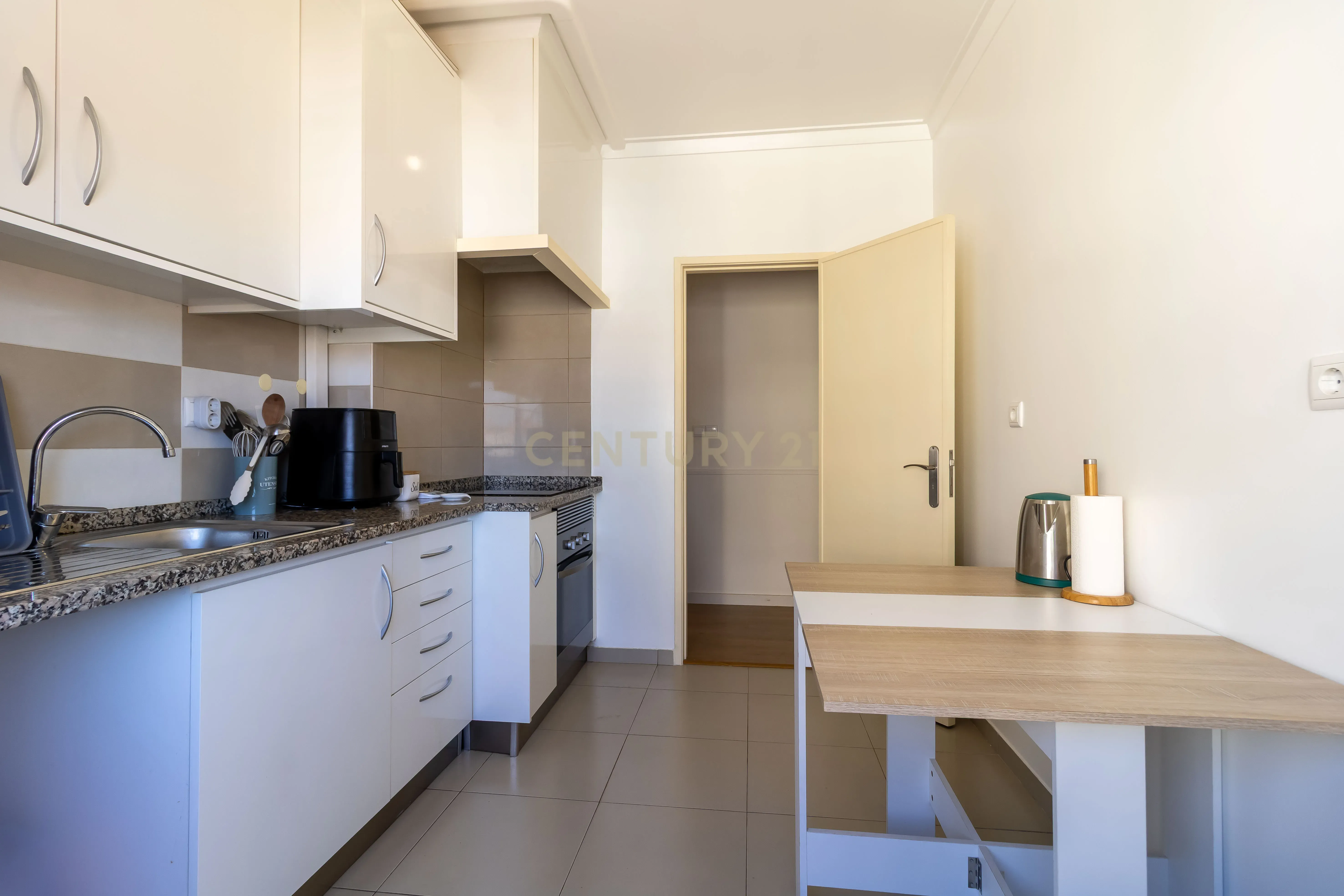 Fotografia 11 de T2 em Agualva-Cacém | 4.º andar com elevador | Excelente localização | Ideal para habitação ou investimento