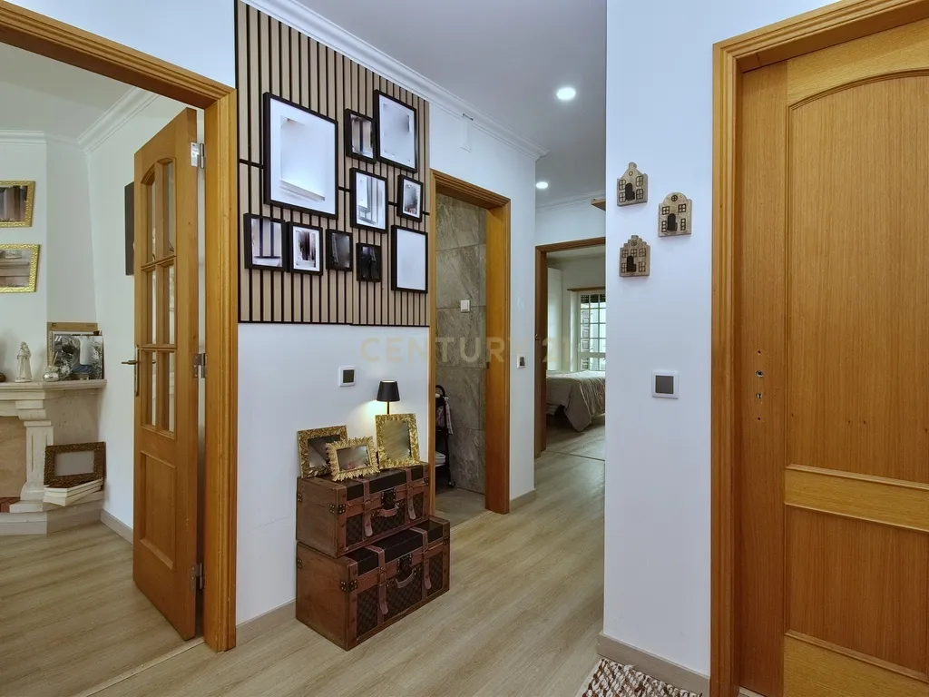 Apartamento Alcabideche com Garagem Box - Image 4