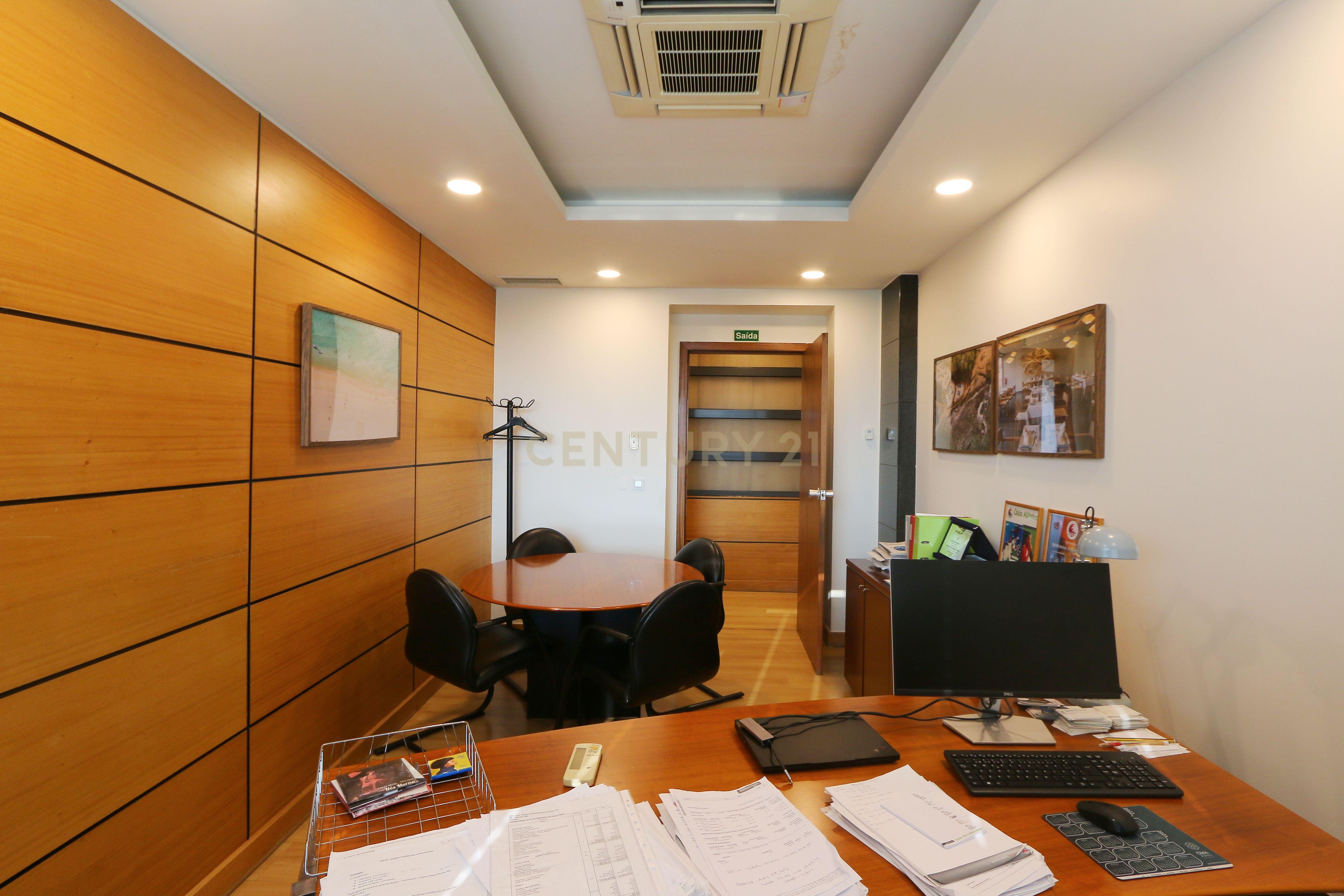 Escritório de 276 m² no Centro Empresarial de Telheiras – Lisboa - Image 23