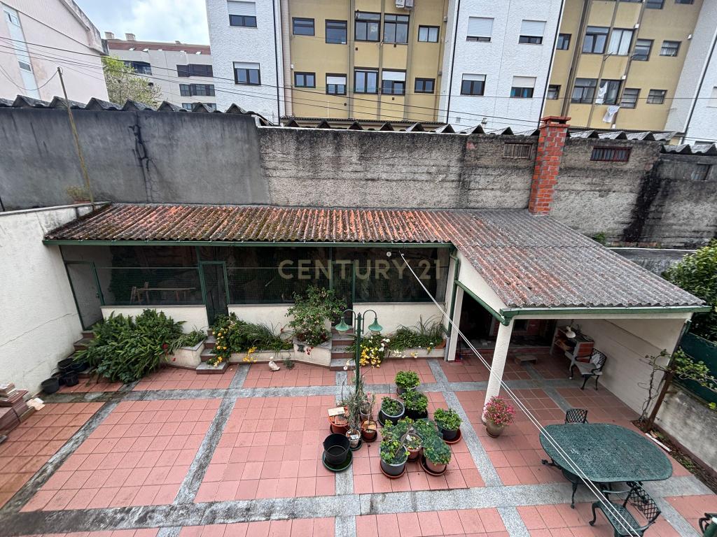 Moradia T6 com Vista Panorâmica em Vila Real - Image 37