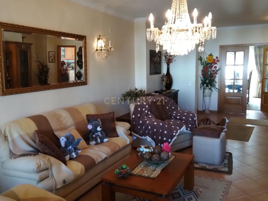 Apartamento T3 em Almancil, condomínio com Piscina, Jardim e Garagem  - Image 14