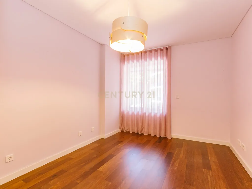 Excelente apartamento T2 em Avenidas Novas, Lisboa - Image 15
