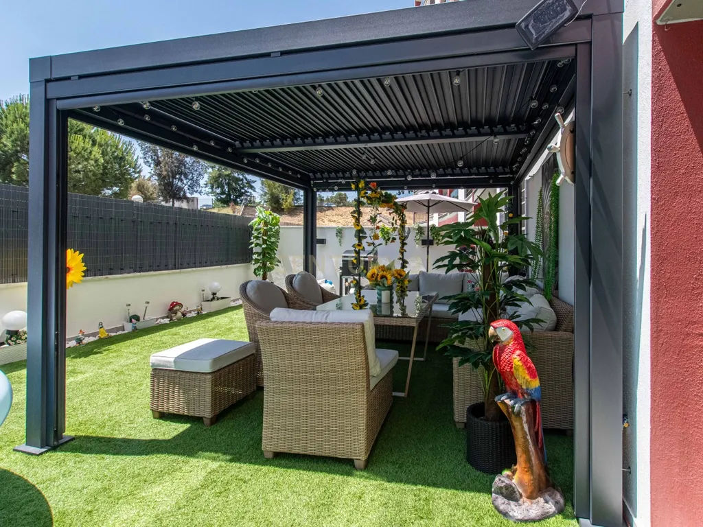 Apartamento Collection | T3 Premium Semi-Novo, Totalmente Mobilado, com Terraço Exclusivo e Box para 3 Viaturas - Image 13