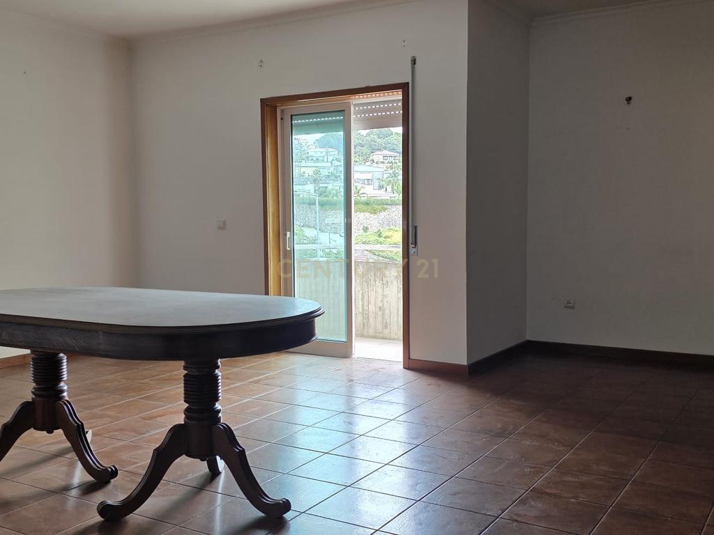 Apartamento T2 Alpendorada - Marco de Canaveses - Image 10