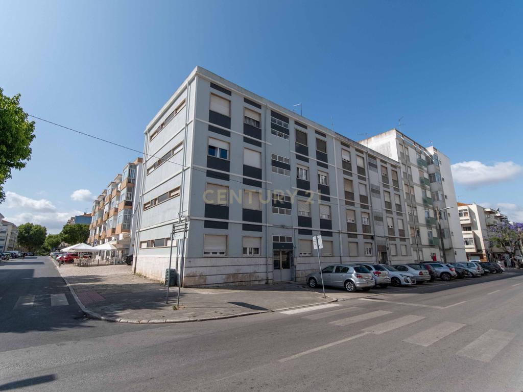 Apartamento T2 Moita – Ideal para Habitação Própria ou Investimento! - Image 19