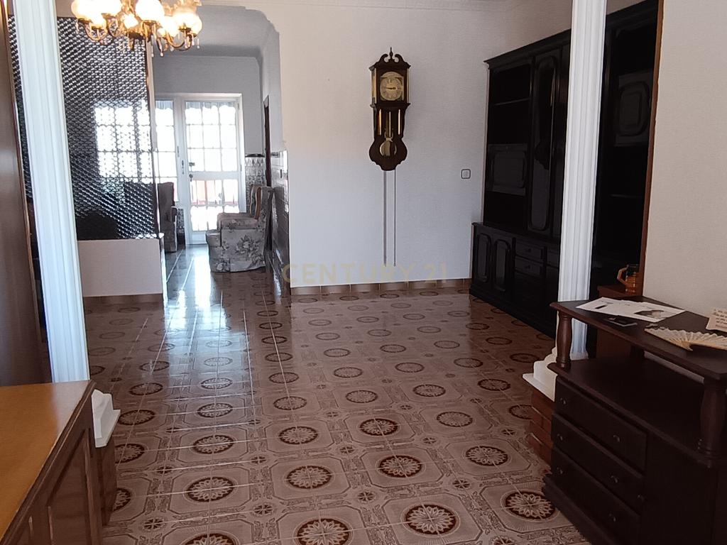 Espetacular T4 com Terraço e Garagem em Sevilla - 215.000€ - Image 10