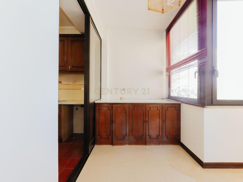 Apartamento T3 - Restelo Lisboa - Image 8