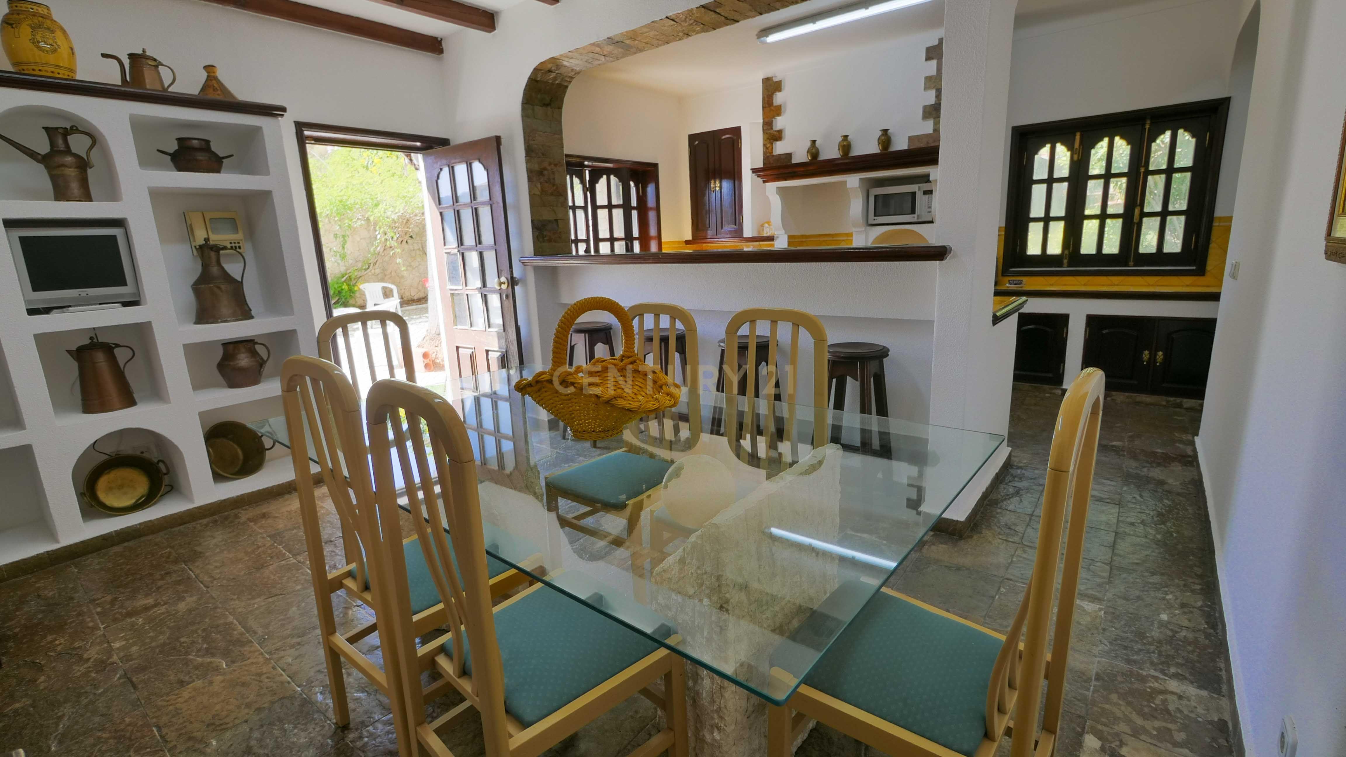Fotografia 12 de QUINTA EM PALMELA | 7 QUARTOS | 4 CASAS DE BANHO | 3 PISOS