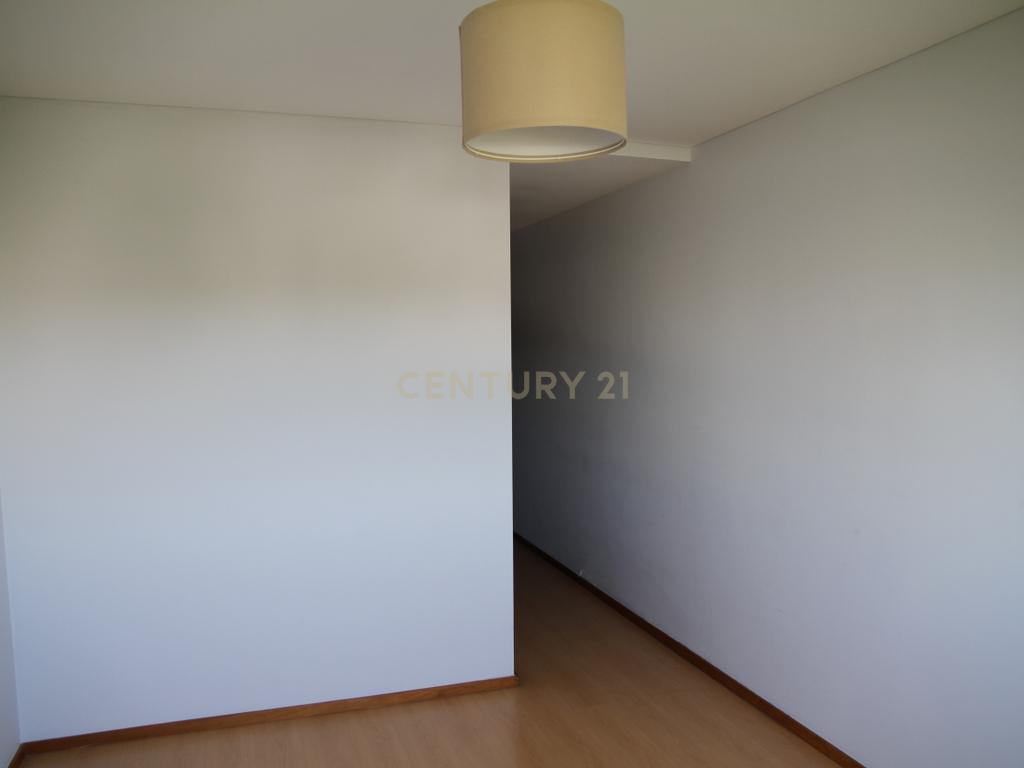 Apartamento T3 com Garagem e Arrumos, Moreira da Maia, Maia - Image 23