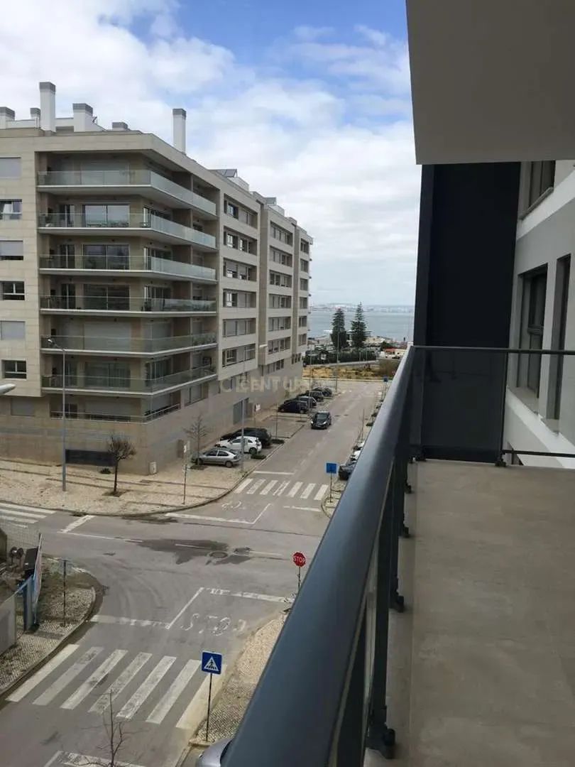 Apartamento T3 para arrendar em condomínio privado na Quinta da Trindade, Seixal - View 4