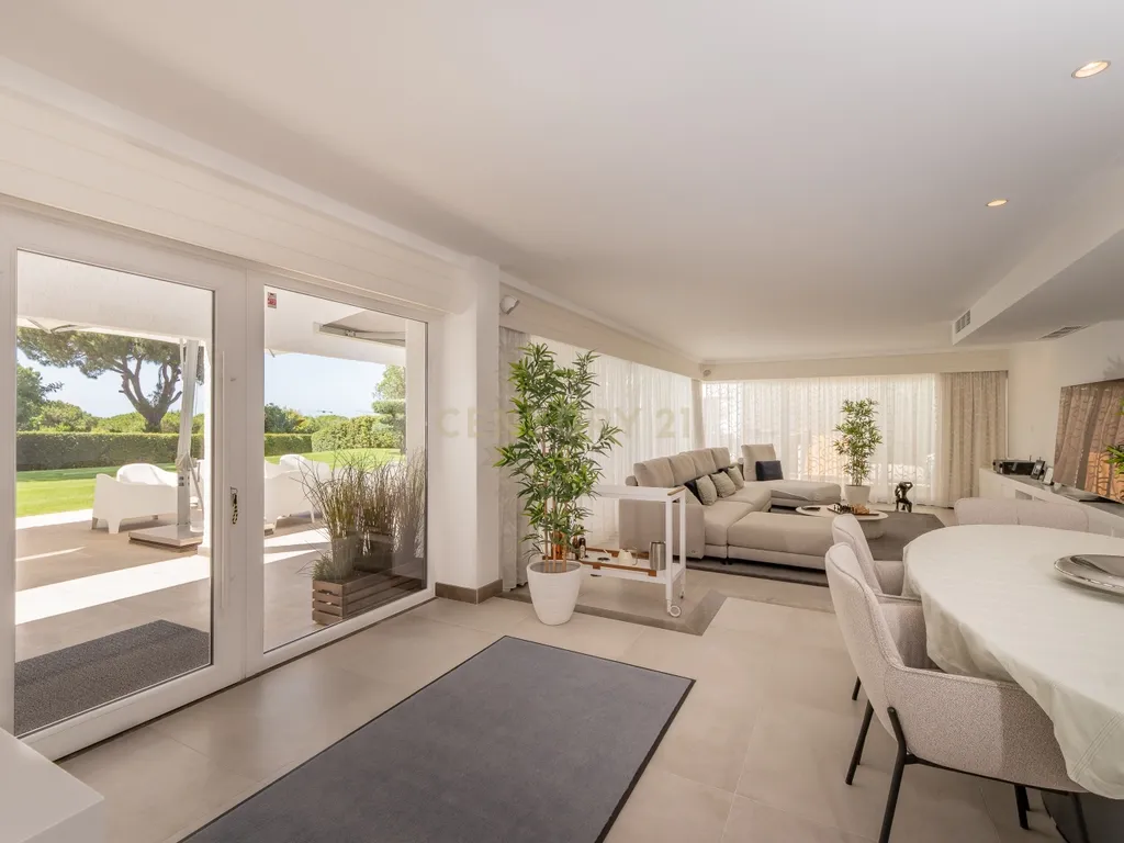 Moradia T6 Geminada - Ténis - Clube do Lago - Vilamoura - Image 35