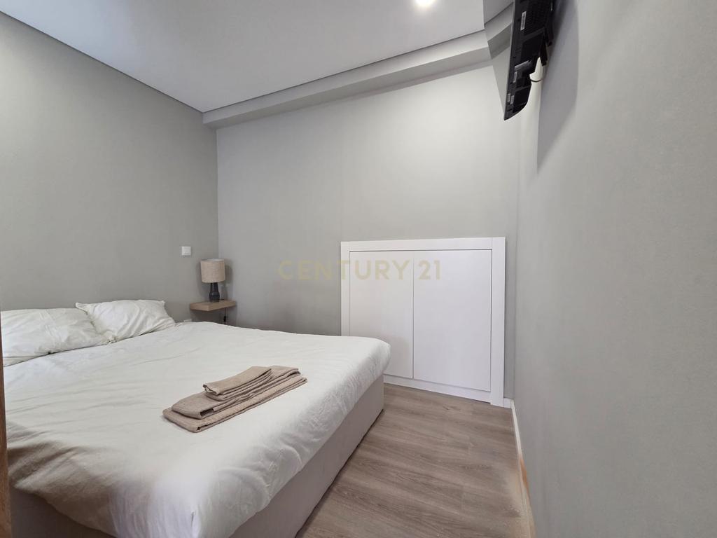 Apartamento T1 – Localização Premium junto ao Metro e El Corte Inglés - Image 6