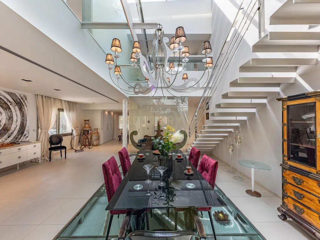 Villa de Design em Segunda Linha de Mar em Sitges com Mobiliário de Marcas de Luxo - Image 26