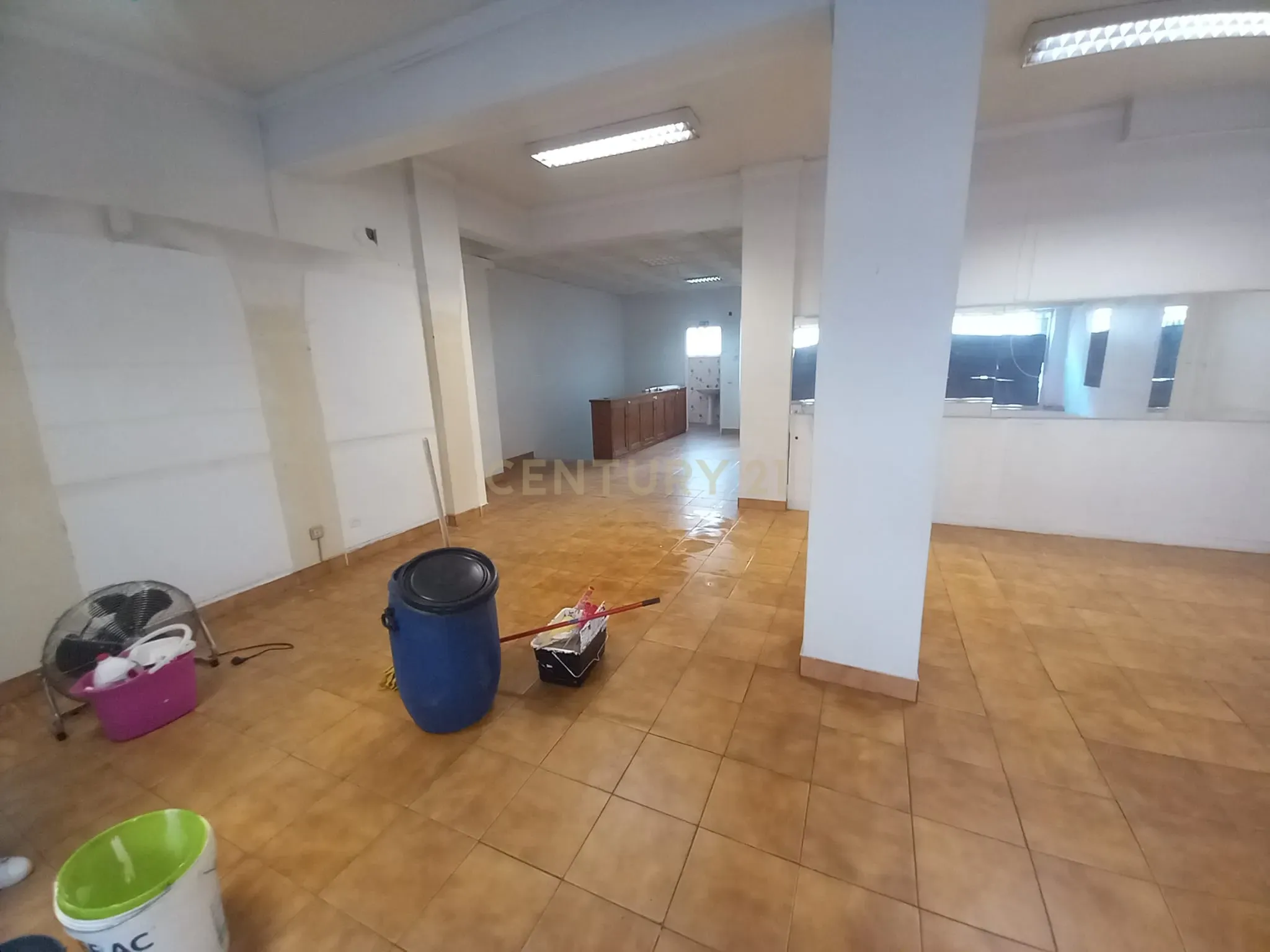 Fotografia 2 de Espaço comercial em Castelo Branco - Oportunidade Única!