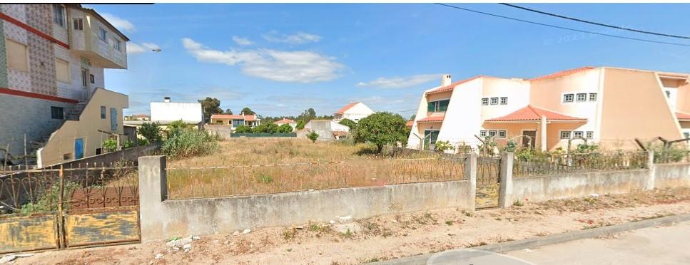 Terreno para 2 Moradias Geminadas|| Projeto Ideal para Construtores na Quinta das Laranjeiras - Fernão Ferro  - Image 1