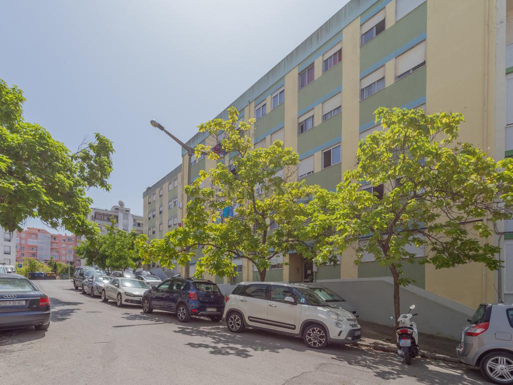 Apartamento T3 no Feijó - Image 1