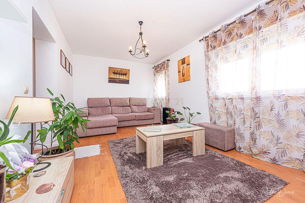 Fotografia 4 de Apartamento de 4 assoalhadas c/ Varanda ESTADO IMACULADO!
