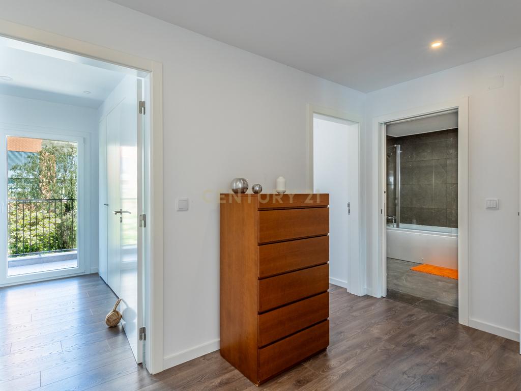 Apartamento T3 Luminoso e Recente na Ramada – Viva com Qualidade! - Image 15