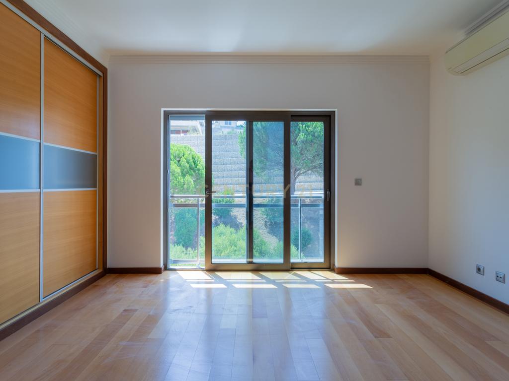 Luxuoso apartamento no Monte Estoril, Cascais com Vista Panorâmica e Acessos - Image 19