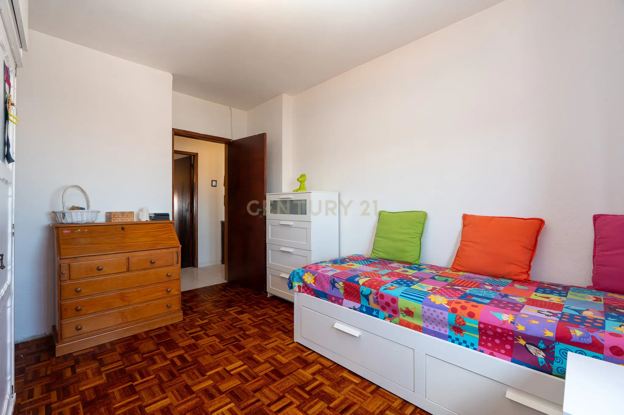 **Fantástico apartamento T4 com arrecadação*** - Image 24