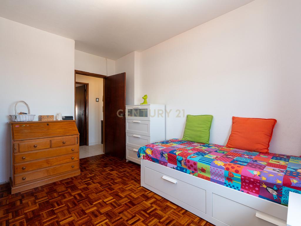 **Fantástico apartamento T4 com arrecadação*** - Image 24