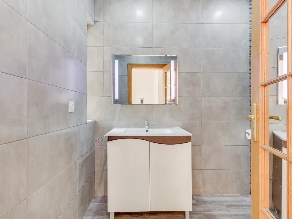 Apartamento T4 com Terraço Privativo e Churrasqueira no Condomínio Lezíria Parque | Vila Franca de Xira - Image 21