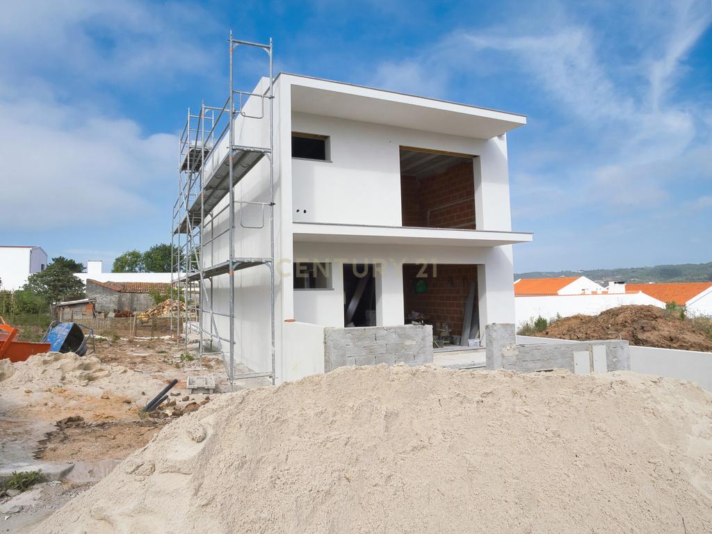 Oportunidade Moradia Nova T2 perto das praias Nazare, São Martinho.. - Image 2