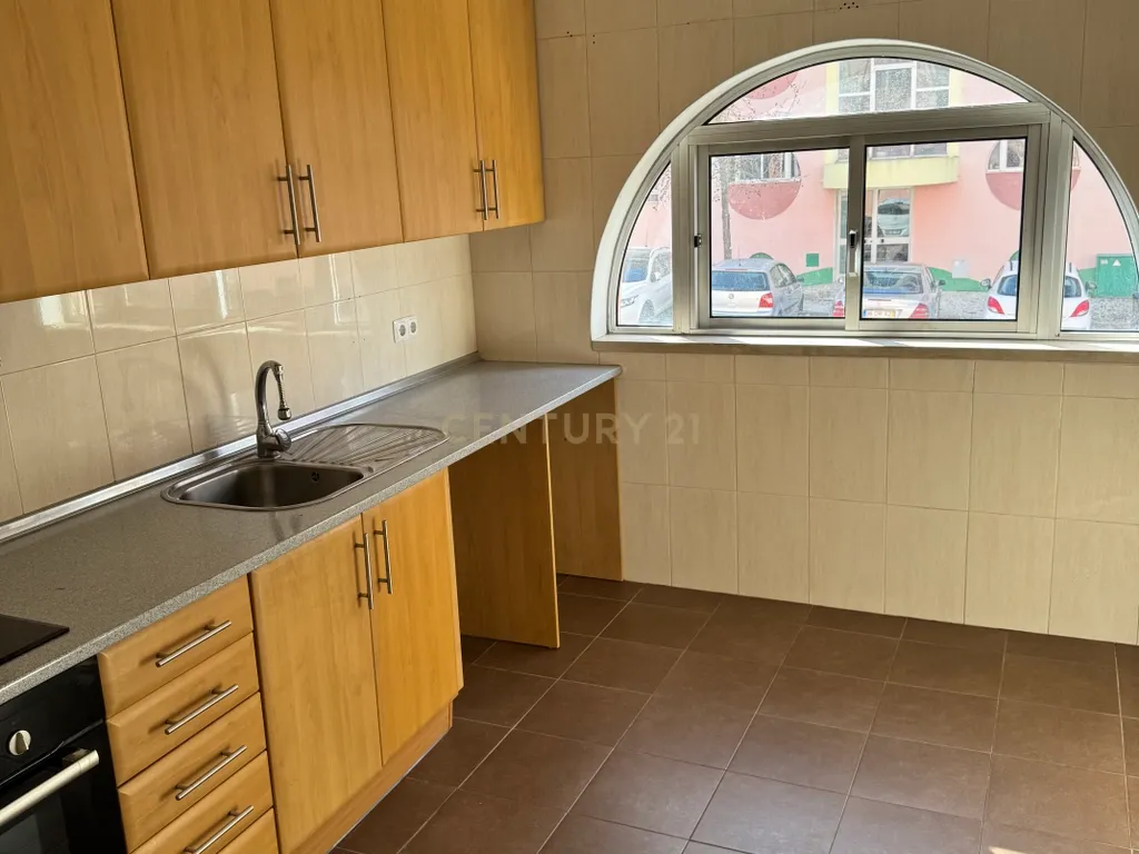 Apartamento T4 em Santarém para venda - Image 2
