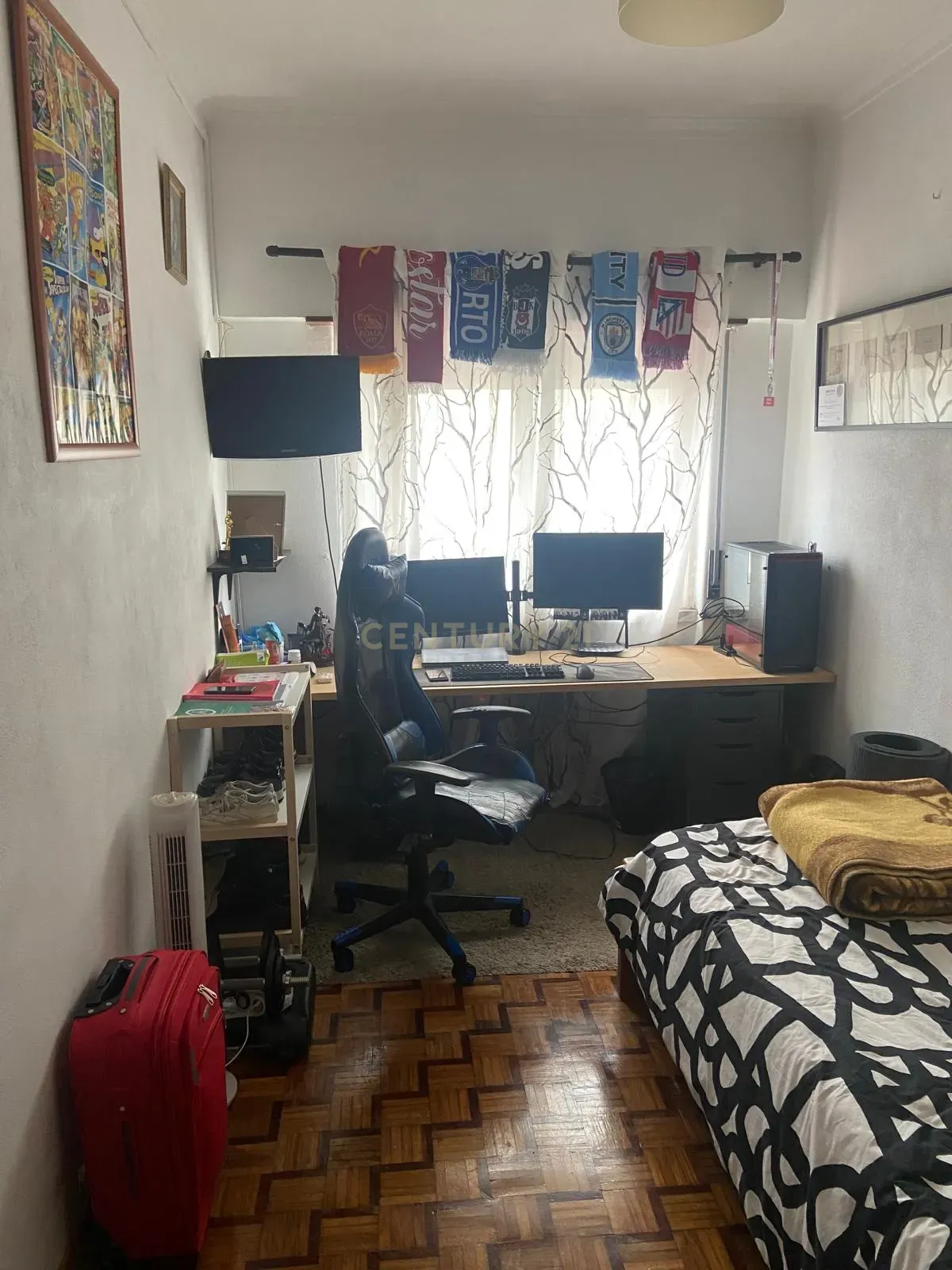 Apartamento T3 na Rua Dr. António José de Almeida, Póvoa de Santo Adrião - Image 11