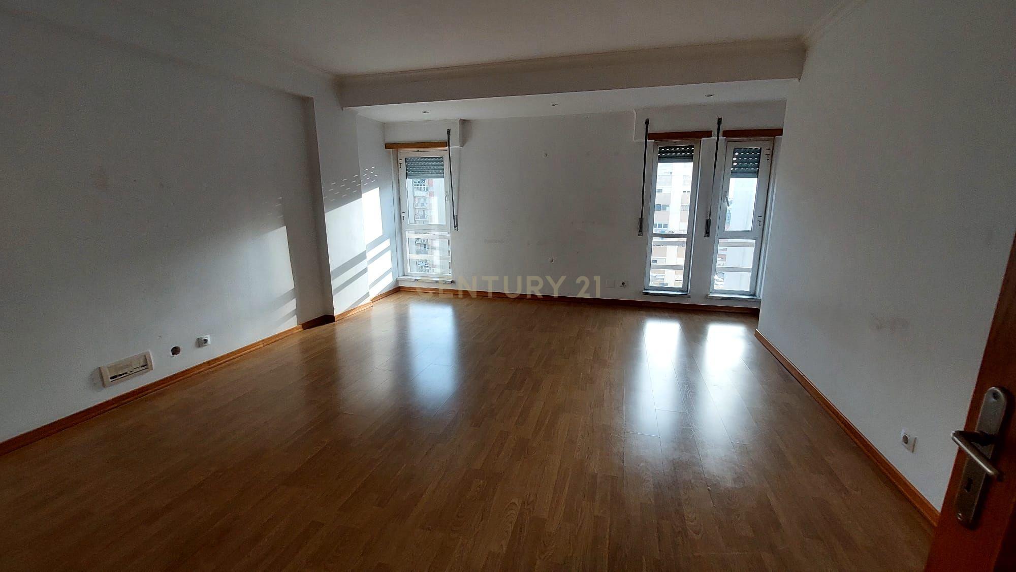 Fotografia 7 de Apartamento T3 | Carregado