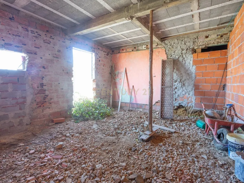 Moradia T1, para Reconstruir, Vila Nova, Miranda do Corvo - Image 11