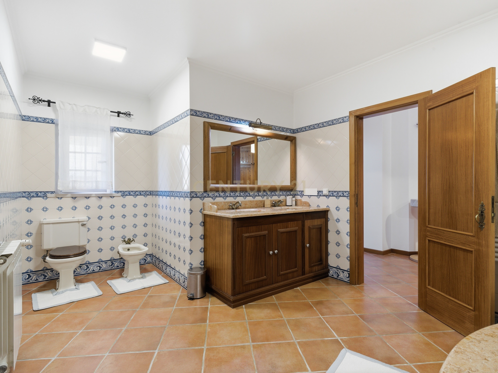 Moradia com 5 quartos e piscina, Gradil, Mafra - Image 28