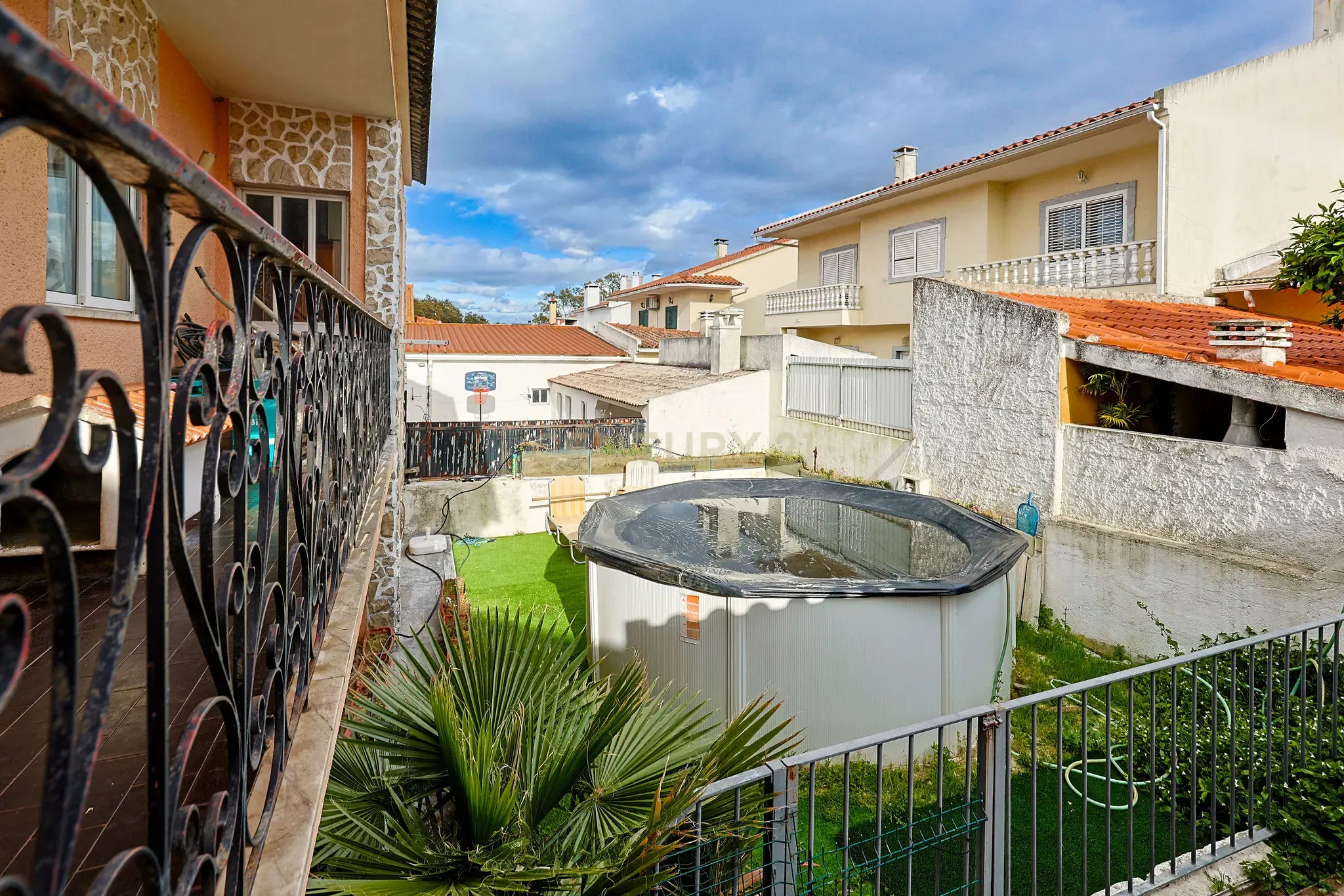 Fotografia 12 de Espaçosa Moradia T3 Amora, Seixal - Oportunidade Única!